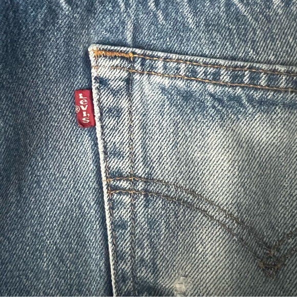 Size 32x30 90’s Levi’s 501, Made in USA! - Picture 9 of 15